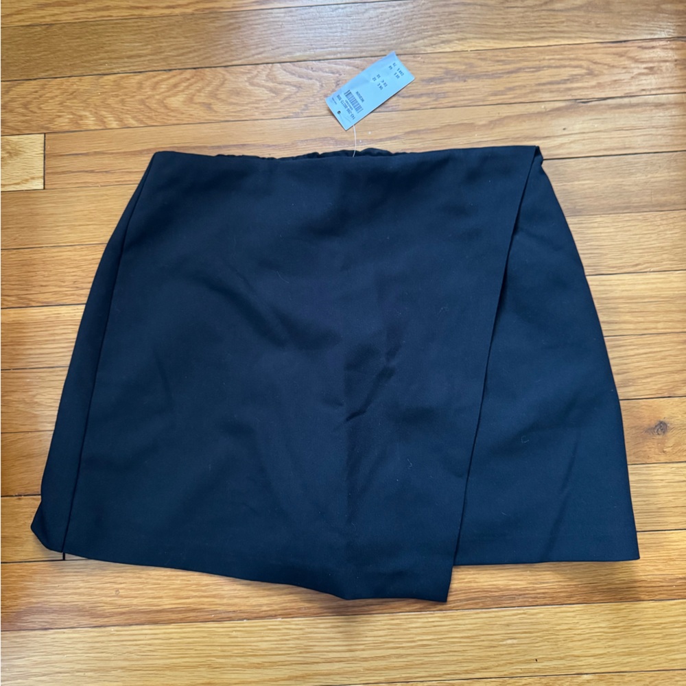 Abercrombie & Fitch Black Wrap Skirt with Shorts